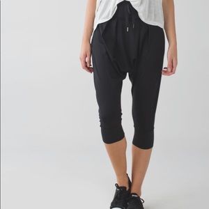 Lululemon Drop It Crop Size 8